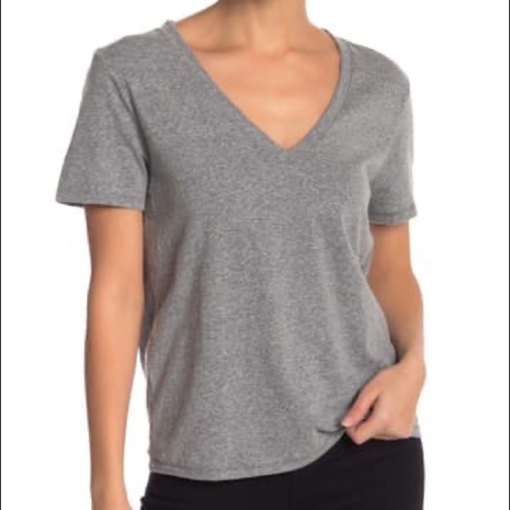 BP. V-Neck Short Sleeve T-Shirt Grey